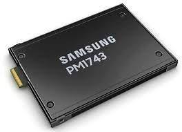 Samsung PM1743 2.5" 7.68 TB PCI Express 5.0 V-NAND NVMe